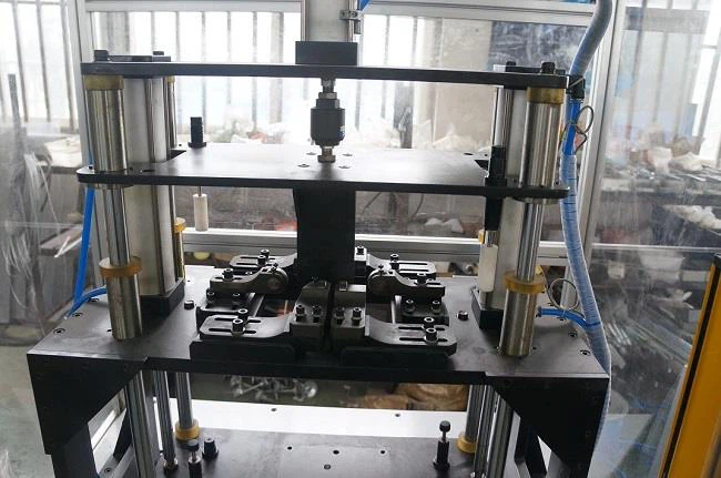 Auto Parts Riveting Machine